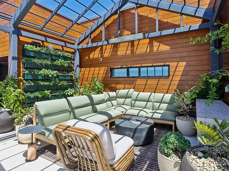 Treehouse — Photo 35