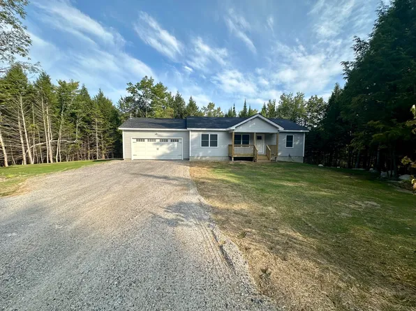 32 Helena Way, Bridgton, ME 04009