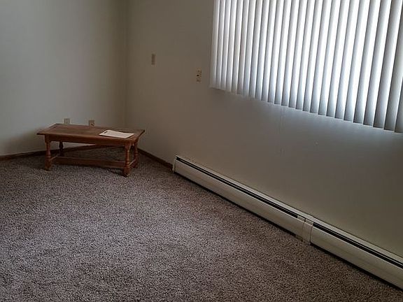 2nd image of 221 5th St S APT 3