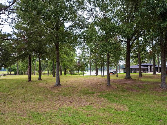 4th image of 11 Eagles Nest Cir