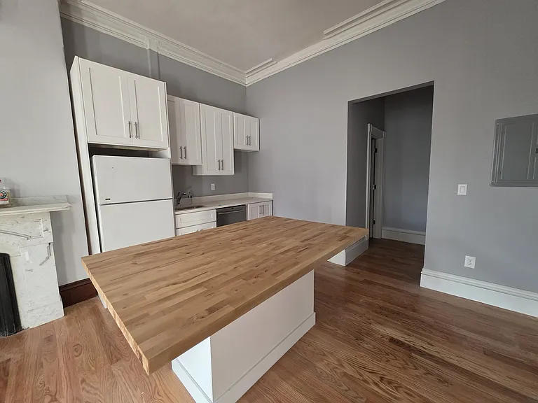 98 Mount Pleasant Ave #1 — Photo 2