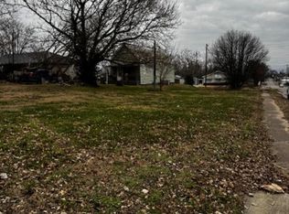 55 S Holloway St, Henderson, KY 42420