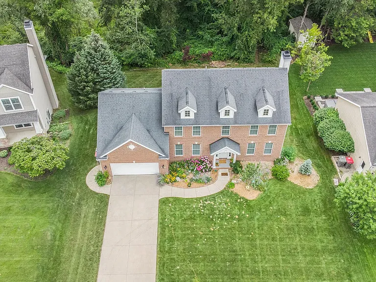 234 Grayfield Ct SE — Photo 58