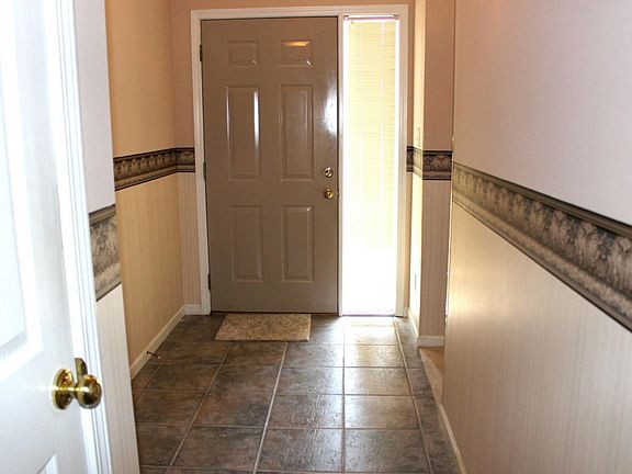 Front Entry/Interior