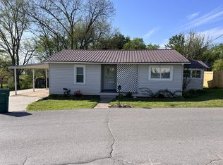 408 7th Ave NW, Winchester, TN 37398