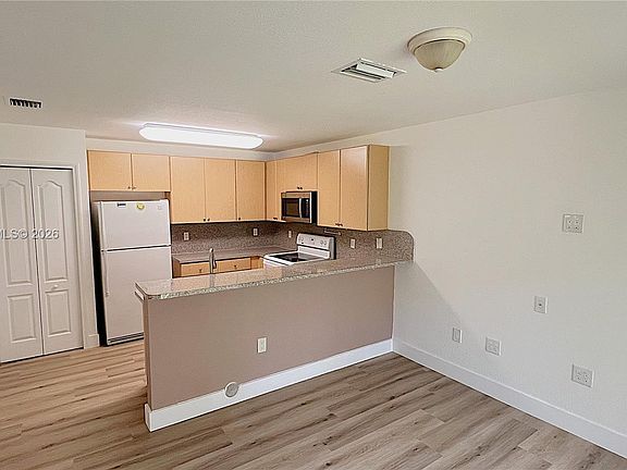 3rd image of 22721 SW 88th Pl Unit 9-19