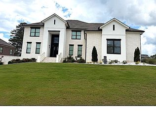 2961 SW Waterford Dr, Conyers, GA 30094
