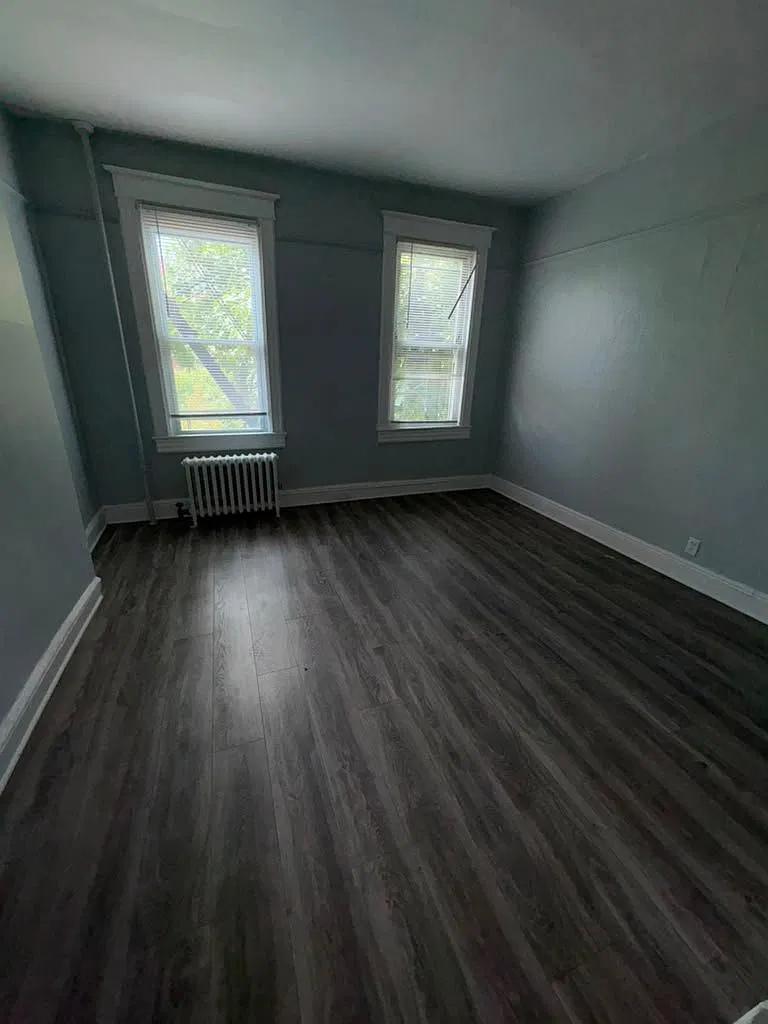 3 bed, 1.0 bath, $3,300 — Photo 4