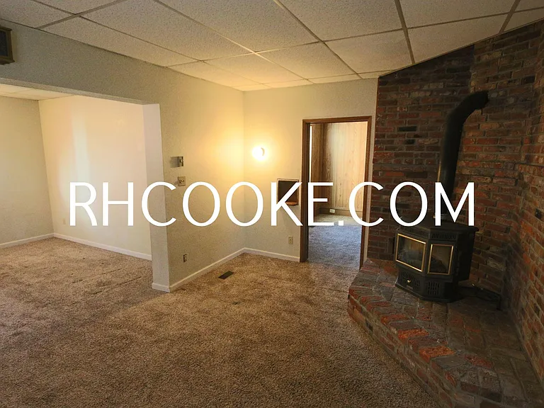 2402 W Bridge Ave #1 — Photo 3