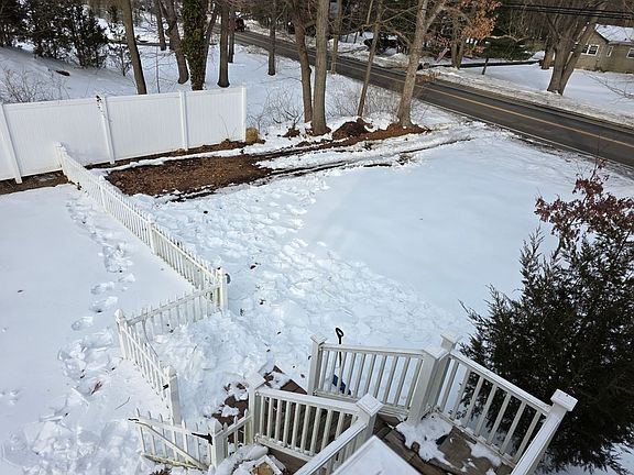 2nd image of 140 Lake Ave S