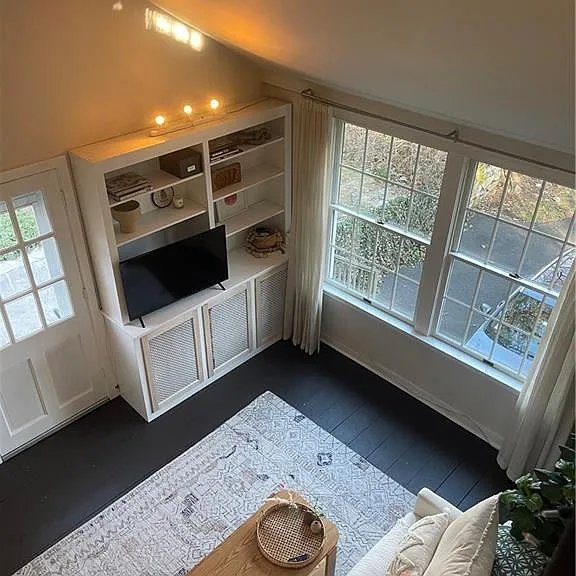 87B Red Coat Rd — Photo 3