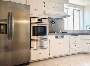 8954 Chimineas Ave, Northridge, CA 91325