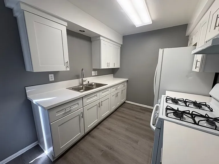 141 W Lambert Rd — Photo 2