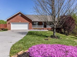 3684 Hurtgen Cir, Friendsville, TN 37737