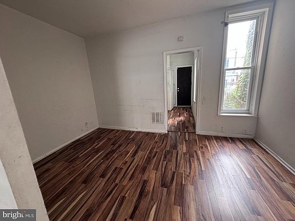 5th image of 147 N Wanamaker St