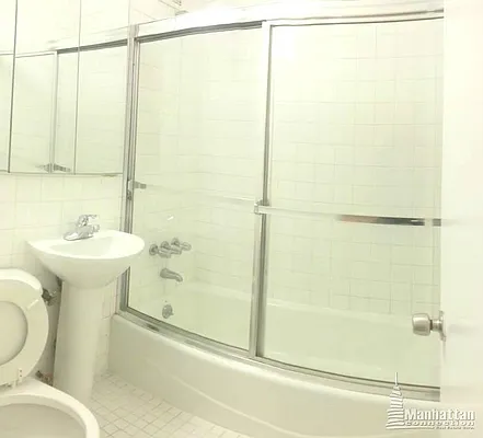 Rented by HOME RESIDENTIAL LLC | media 10