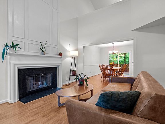 4th image of 4006 Blakeford Dr
