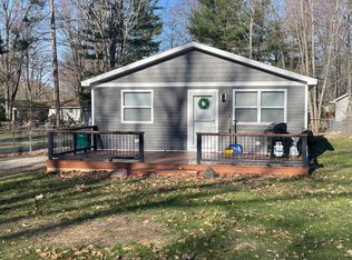 210 Widdis Dr, Prudenville, MI 48651