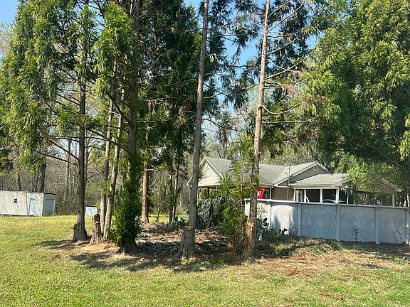 3rd image of 140 Rome Ct