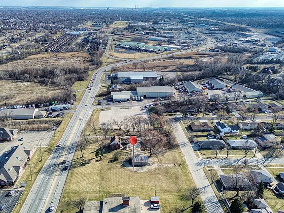 4th image of 2213 Weber Rd