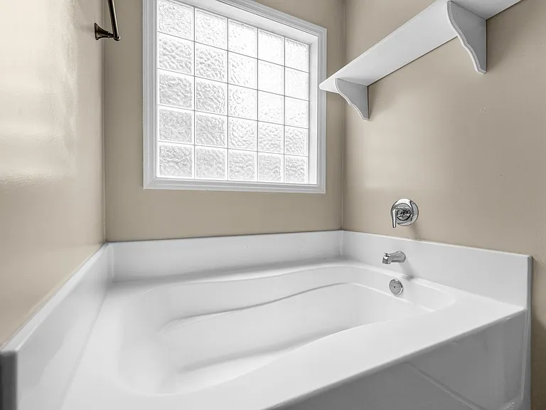 156 Old Beechtree Ln — Photo 29
