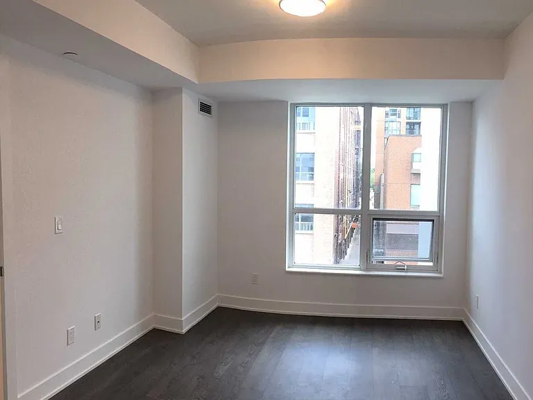 38 Cameron St #310 — Photo 9