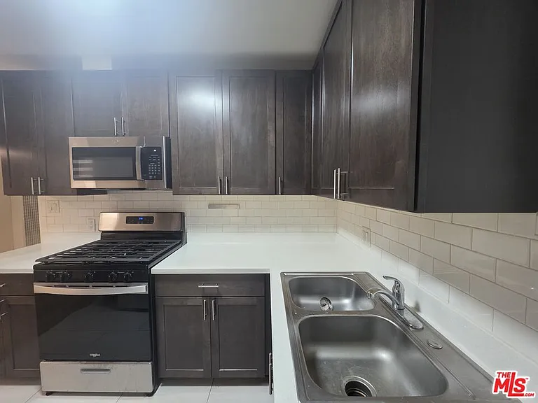 1224 N Fairfax Ave #2 — Photo 5
