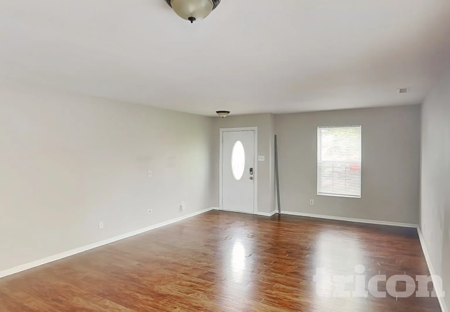 3321 Hapsburg Way Indianapolis IN — Photo 2