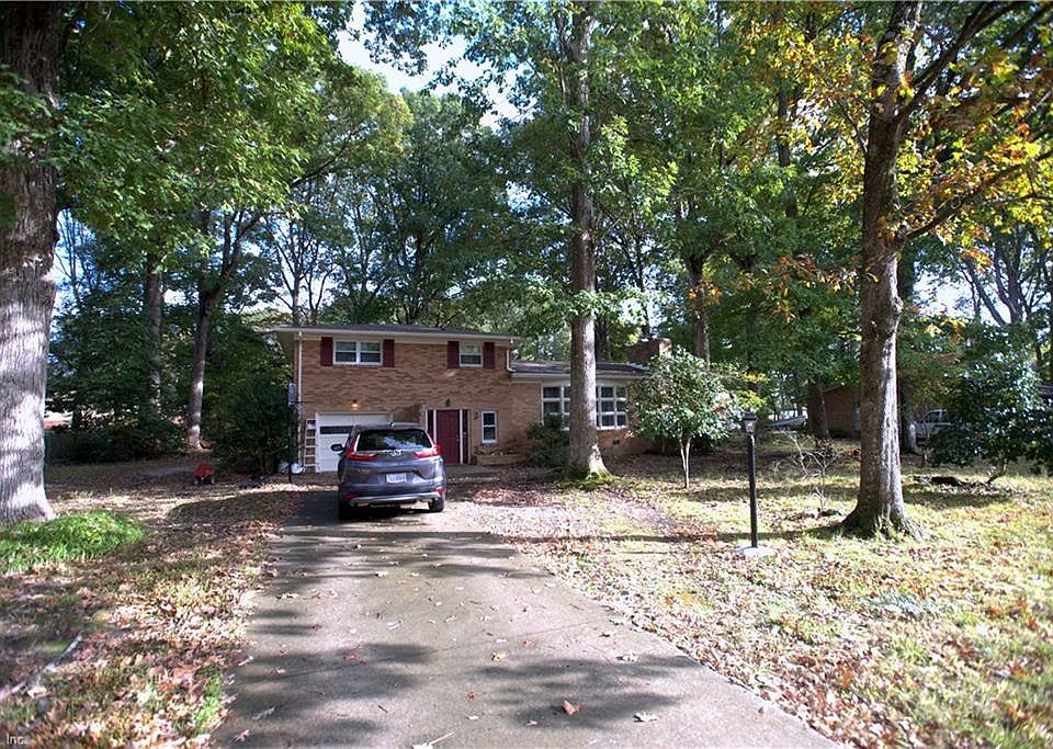 1st image of 207 Beechwood Dr