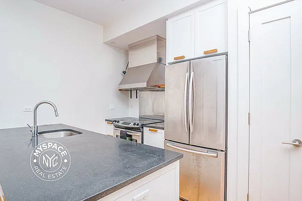 Rented by MySpaceNYC | media 1