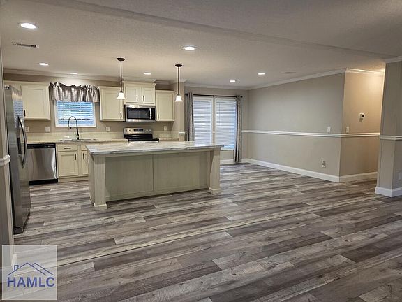 5th image of 214 Frazier Dr