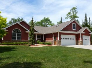 1280 Trowbridge Dr, Alpena, MI 49707