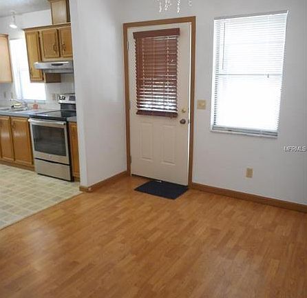 3rd image of 1119 Paradise Drive