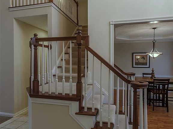 2nd image of 3182 Oakwood Trl