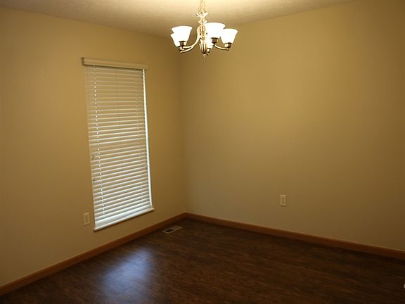 2nd image of 832 Brevard Cir