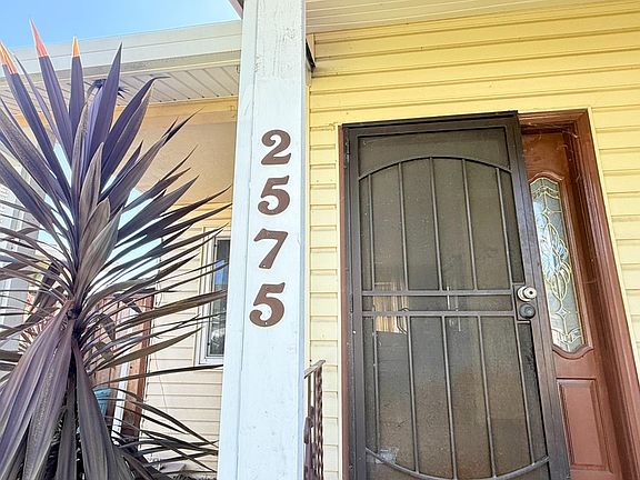 2nd image of 2575 Gumdrop Dr