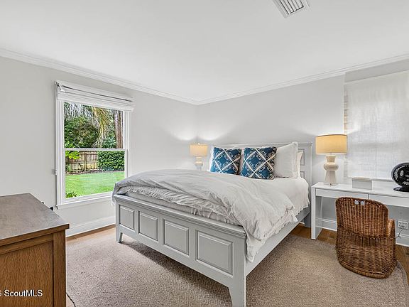 5th image of 315 W 41st St #364