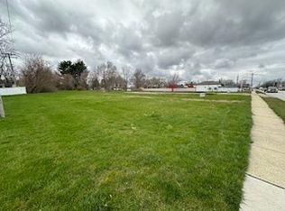 1239 N Cedar Rd, New Lenox, IL 60451