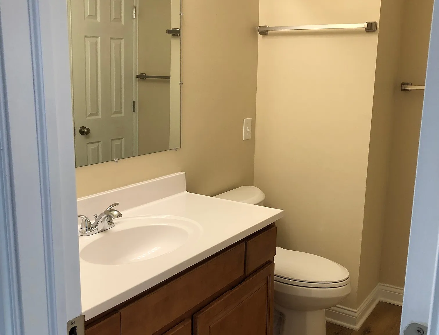 87 Meadows Dr — Photo 2