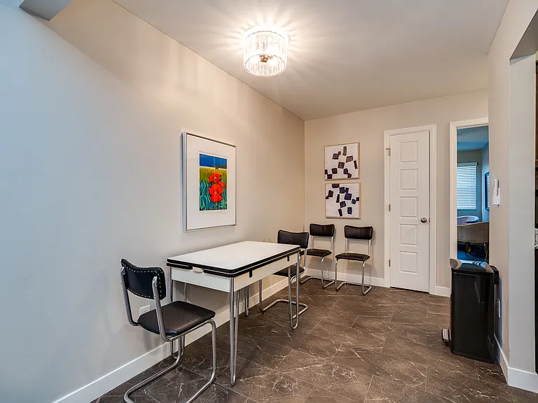 827 Wilmington Ave #3 — Photo 5
