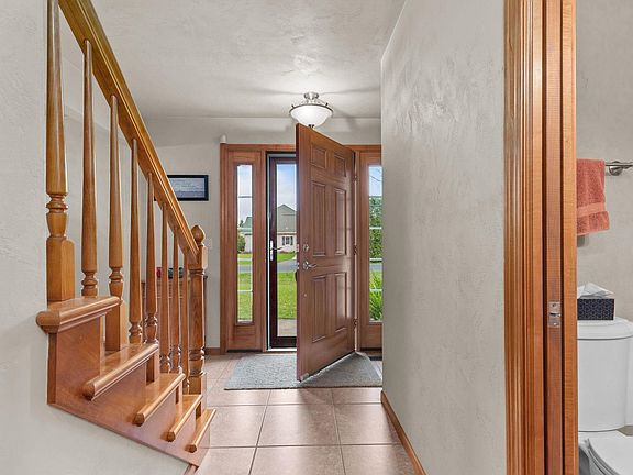 3rd image of 3663 Hickory Ridge Rd