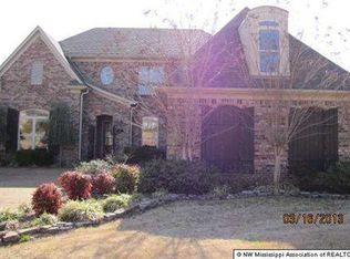 1166 Lake View Dr, Hernando, MS 38632