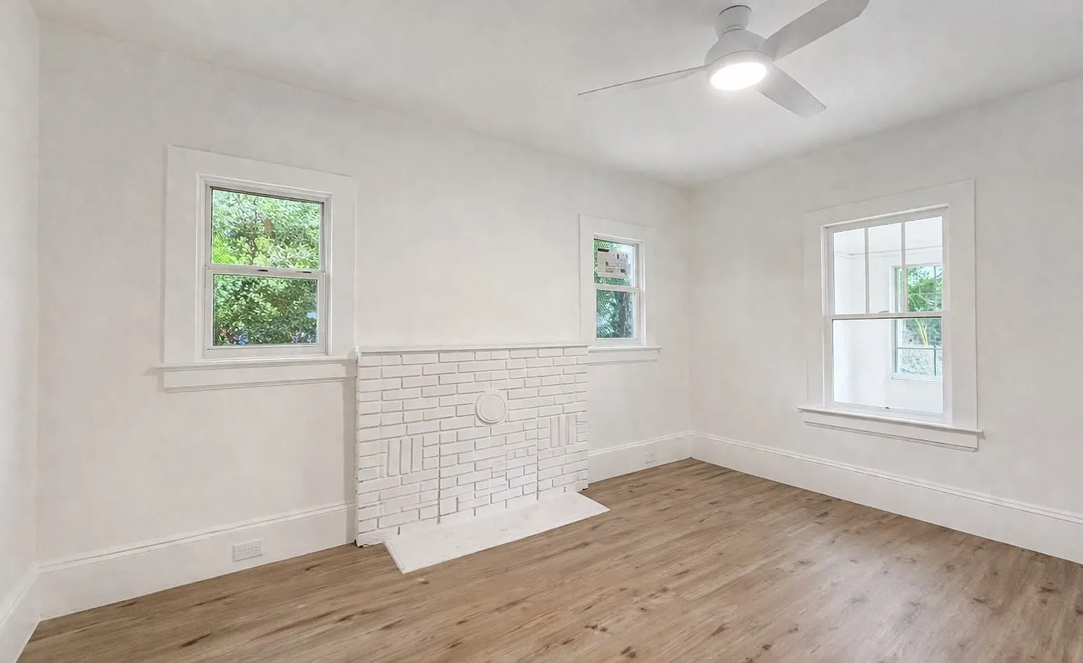 3 bed, 1080 sqft, $1,600 — Photo 4
