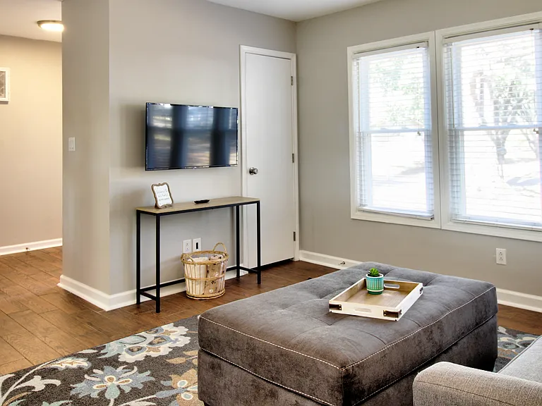 401 E Fort Worth St — Photo 14