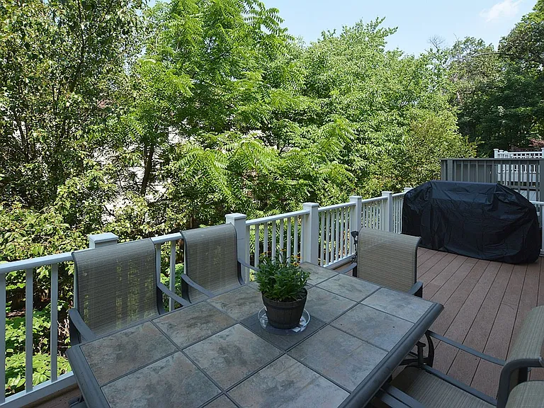 3547 Goddard Way — Photo 11