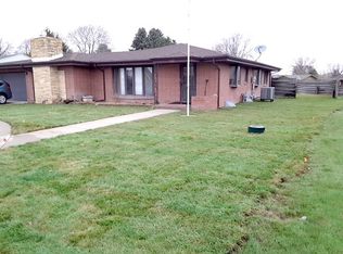 1921 S East St, Broken Bow, NE 68822