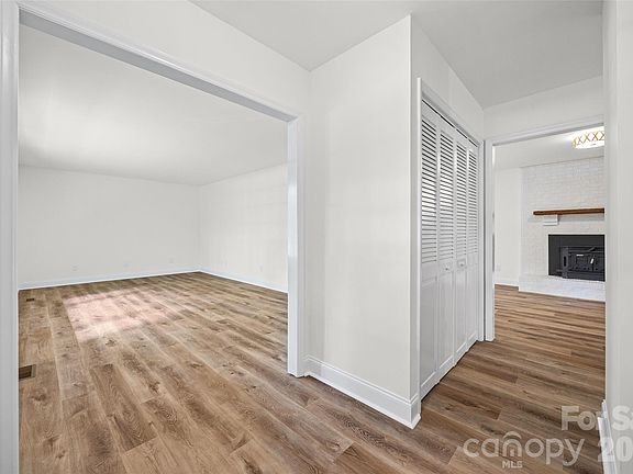 4th image of 17700 McKee Rd