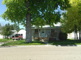 306 Barrett Blvd, Lusk, WY 82225