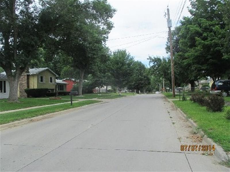 2nd image of 603 Hart Ave