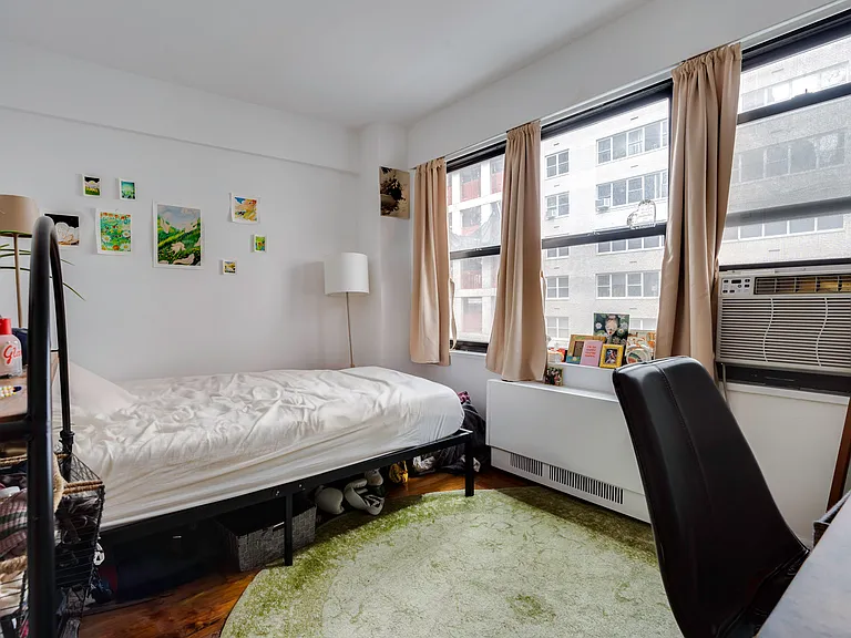 140 E 56th St #6C — Photo 6